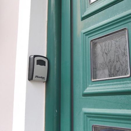 Anna'S House Apartman Vlihó Kültér fotó